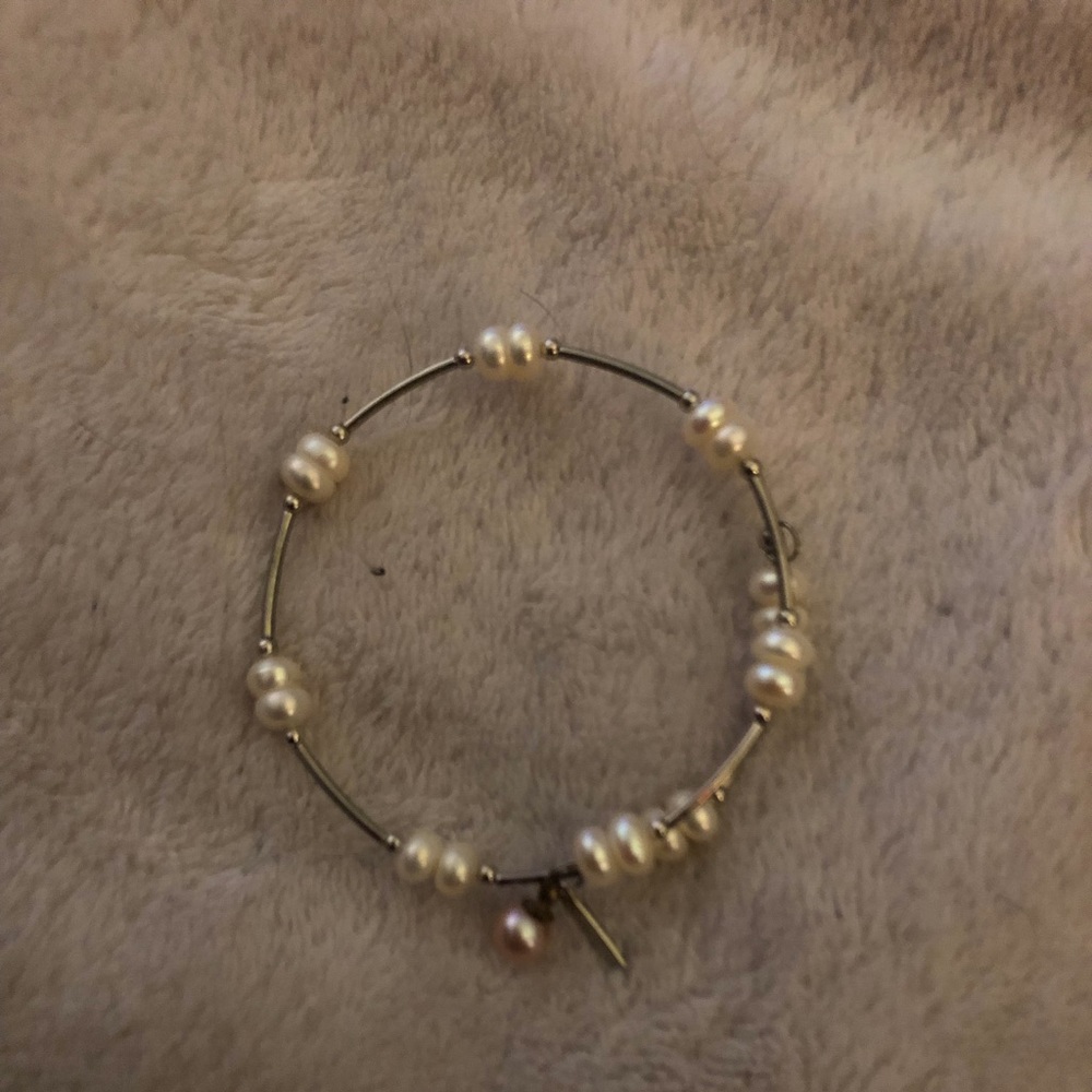 Swirl of Pearls wire wrap *RETIRED*